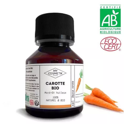 Carrot oily macerate